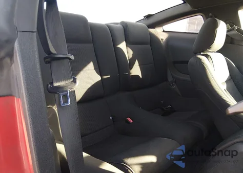 2010 Ford Mustang Gt/Gt Premium from USA, damaged, VIN 1ZVBP8CH5A5150854